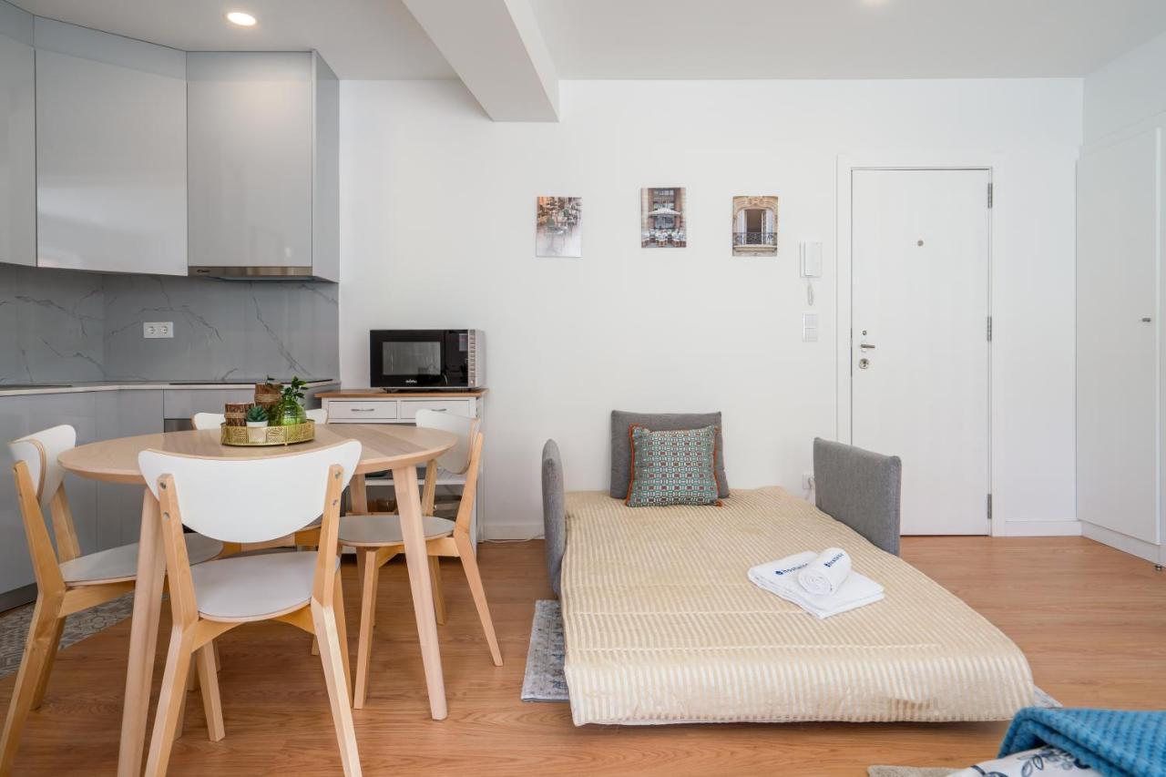 Host Wise - Comfy Sunny Flat - Prime Location Daire Porto Dış mekan fotoğraf
